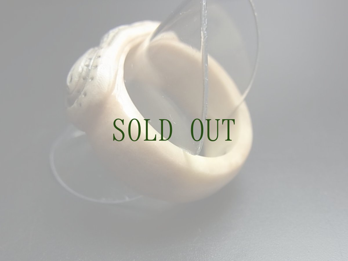 画像9: 鹿角製・遮光器リング・18号（Dデザイン）　　総手仕上げ　(遮光器土偶・縄文・エスキモー)　　 (9)