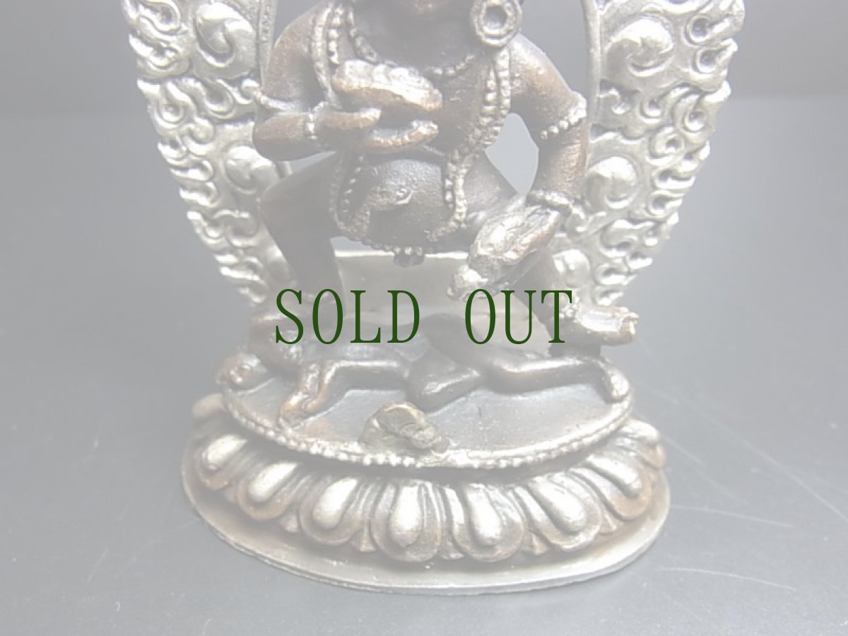 画像4: 黒色ザンバラ（ジャンバラ　ナクポ）　財宝神・毘沙門天（銅製鍍銀仏） (4)