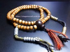 画像1: チベット木珠（白檀）の御数珠　(old tibetan sandalwood mala )　数珠カウンター付・アンティーク (1)