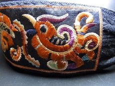 画像9: ミャオ族の刺繍古裂・カチューシャ（Old embroidered remake hair ornament from Miao tribe）送料無料 (9)