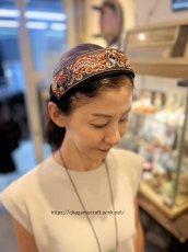 画像11: ミャオ族の刺繍古裂・カチューシャ（Old embroidered remake hair ornament from Miao tribe）送料無料 (11)