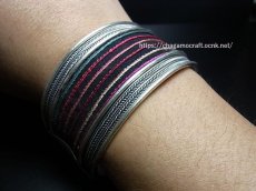 画像5: 貴州省ミャオ族の刺繍古裂バングル(苗銀)　Old embroidery Miao silver bangle　 (5)