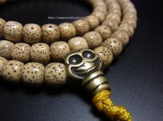 画像2: チベット　星月菩提樹とルンゴの親玉の108念珠　( TIbetan star&moon bodhi seed mala )　 (2)