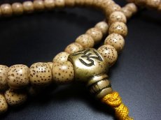 画像5: チベット　星月菩提樹とルンゴの親玉の108念珠　( TIbetan star&moon bodhi seed mala )　 (5)