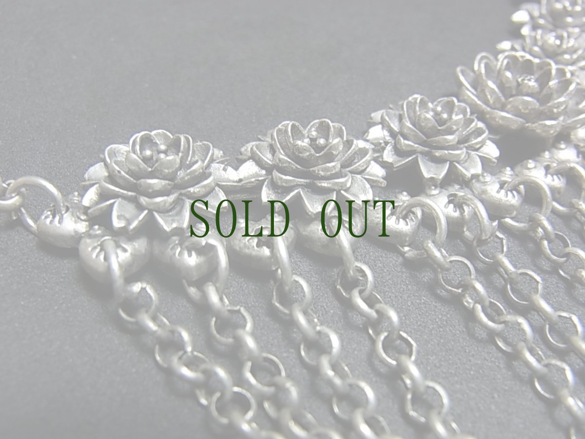 画像5: ミャオ族（苗族）のハレ着用首飾り・トライバルネックレス　花と蝙蝠紋 (5)