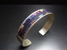 画像2: 貴州省ミャオ族の刺繍古裂バングル(苗銀)　Miao old embroidery silver bangle (2)