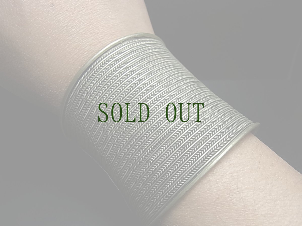 画像5: 貴州ミャオ族のシルバーバングル(ミャオ銀)　 約64mm (5)