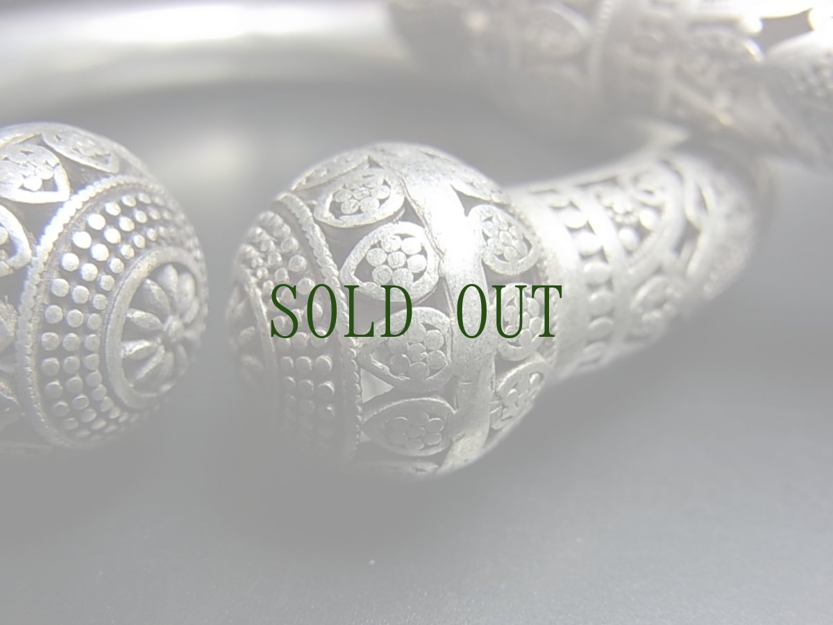 画像3: 貴州ミャオ族のシルバーブレスレット　一対売り・トラディショナル(ミャオ銀)　 (3)