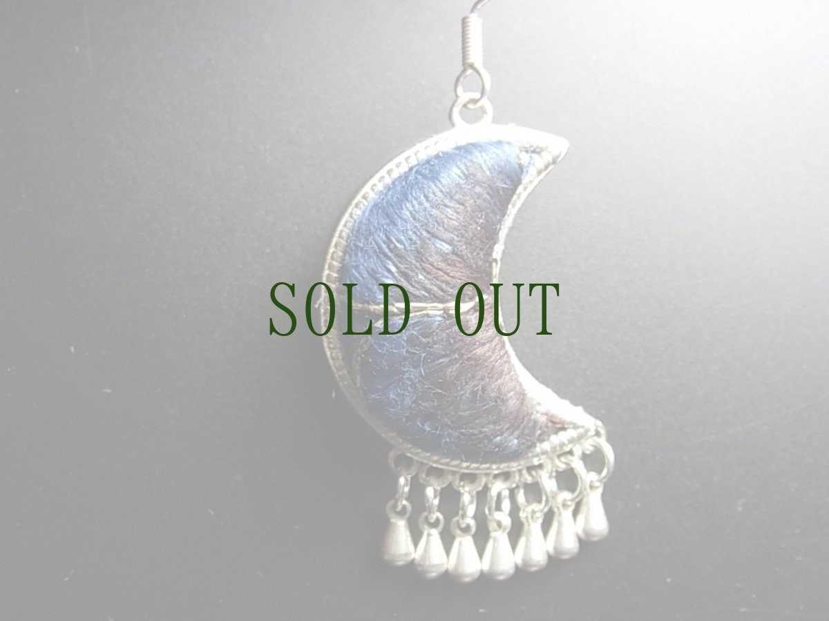 画像5: 貴州ミャオ族の苗銀製・刺繍古裂ピアス (5)