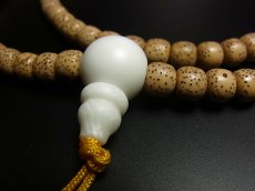 画像4: チベット　星月菩提樹とシャンカの親玉の108念珠　( TIbetan star&moon bodhi seed mala )　 (4)