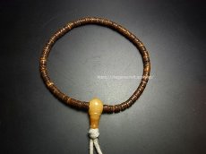 画像2: カパラの念珠　(Old Tibetan Kapala Mala ) ཀ་པ་ལ　51珠・チベット密教法具 (2)