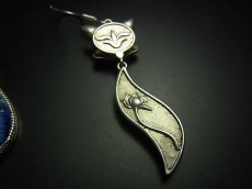 画像5: ミャオ族（苗族）の苗銀製・刺繍古裂ピアス・猫/  Miao Old embroidery earrings (5)