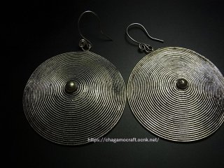 苗族（ミャオ族）ミャオシルバー　丸玉ネックレス 苗族（ミャオ族）ミャオシルバー 丸玉ネックレス - メルカリ