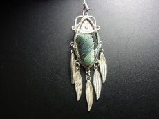 画像5: ミャオ族（苗族）の苗銀製・刺繍古裂ピアス・魚/  Miao Old embroidery earrings (5)