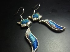 画像4: ミャオ族（苗族）の苗銀製・刺繍古裂ピアス・猫/  Miao Old embroidery earrings (4)