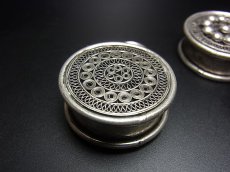 画像4: 貴州苗族（ミャオ族）のシルバーピアス(苗銀)　銅鼓　 (4)