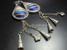 画像2: ミャオ族（苗族）の苗銀製・刺繍古裂ピアス・大/  Miao Old embroidery earrings (2)