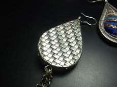 画像4: ミャオ族（苗族）の苗銀製・刺繍古裂ピアス・大/  Miao Old embroidery earrings (4)