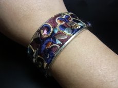 画像5: 貴州省ミャオ族の刺繍古裂バングル(苗銀)　剪紙破線繍/ Split thread stitch・Old embroidery Miao silver bangle　 (5)