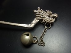 画像2: ミャオ族（苗族）の髪留め/かんざし（苗銀製）・玉龍・鈴付き　Traditional hair ornament, Kanzashi of Miao (2)