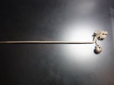 画像3: ミャオ族（苗族）の髪留め/かんざし（苗銀製）・玉龍・鈴付き　Traditional hair ornament, Kanzashi of Miao (3)