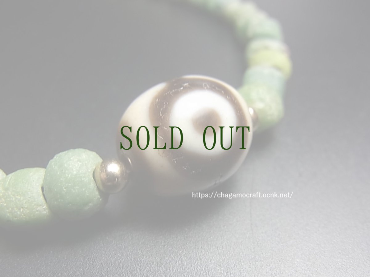 画像6: ジービーズ・黒朱砂3アイ（三眼天珠）と古代ペルシア瑠璃玉のネックレス (6)