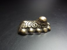 画像2: チベット・トクチャ(天鉄・Thogchags)　センゲ（雪獅子・臥獅子） (2)