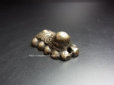 画像1: チベット・トクチャ(天鉄・Thogchags)　センゲ（雪獅子・臥獅子） (1)