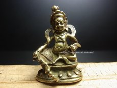 画像1: 黄色ザンバラ（ジャンバラ　セルポ）　財宝神・毘沙門天（黄銅製・懐中仏） (1)