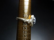 画像6: 貴州ミャオ族の藍印花布・古裂リング　（苗銀製）　藍染め・ろうけつ染め　 (6)