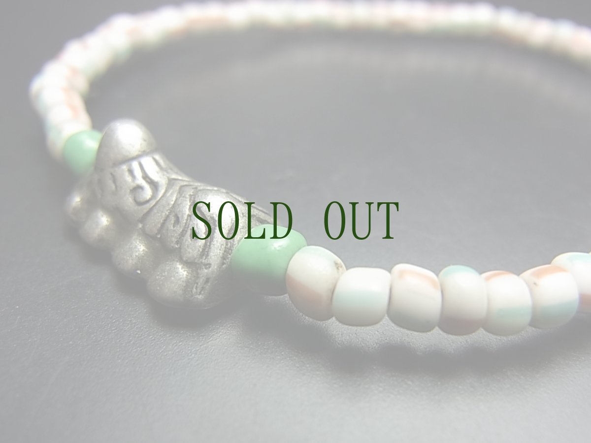 画像4: センゲ・トクチャ（雪獅子・臥獅子)・蔵銀製とヴェネチア産アンティーク蜻蛉玉（カンネッテ）のブレスレット (4)