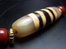 画像5: ジービーズ・チベット天珠　(Tibetan dzi beads)　七線珠・紅朱砂 (5)