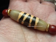 画像6: ジービーズ・チベット天珠　(Tibetan dzi beads)　七線珠・紅朱砂 (6)