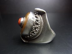 画像3: チベタン・オールドアンバーの銀製リング（925）（Tibetan old amber silver ring）蜜蝋琥珀 (3)