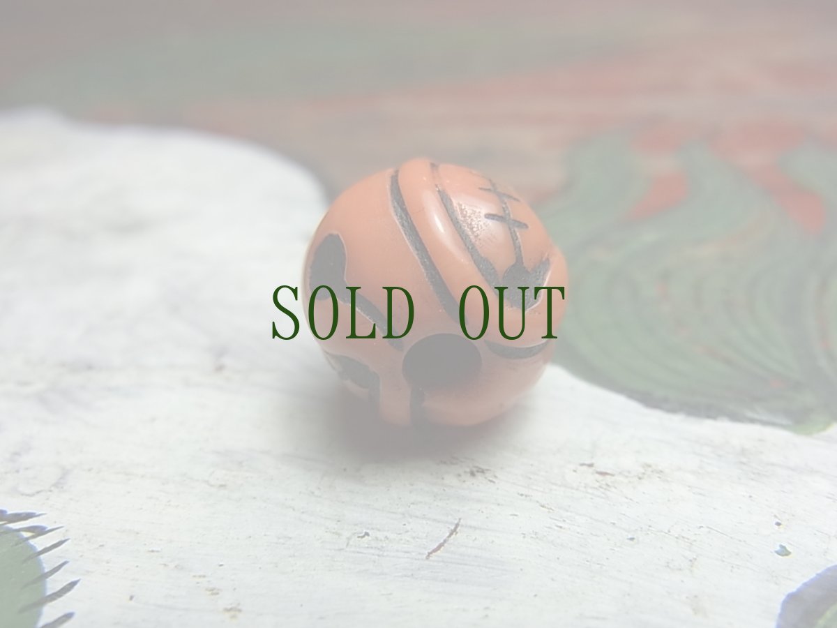 画像4: 料器製　数珠天玉　チベタンスカル・ルンゴ・両面　(tibetan skull )　チベット密教法具 (4)