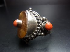 画像3: チベタン・オールドアンバーの銀製リング（925）（Tibetan old amber silver ring）蜜蝋琥珀 (3)