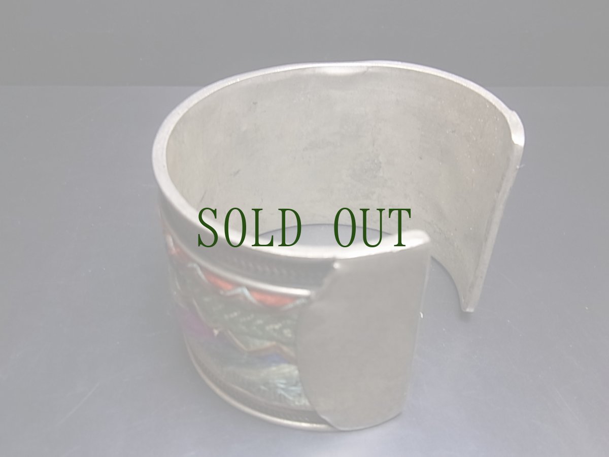 画像5: 貴州省ミャオ族の刺繍古裂バングル(苗銀)　Old embroidery Miao silver bangle　 (5)