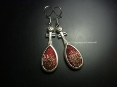 画像1: ミャオ族（苗族）の苗銀製・刺繍古裂ピアス/  Miao Old embroidery earrings (1)