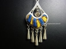 画像6: ミャオ族（苗族）の苗銀製・刺繍古裂ピアス/  Miao Old embroidery earrings (6)