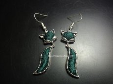 画像1: ミャオ族（苗族）の苗銀製・刺繍古裂ピアス・猫/  Miao Old embroidery earrings (1)