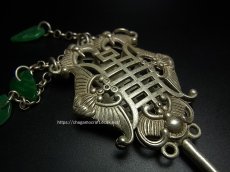 画像4: ミャオ族（苗族）の髪留め/かんざし（苗銀製）・吉祥蝙蝠紋　Traditional hair ornament, Kanzashi of Miao (4)