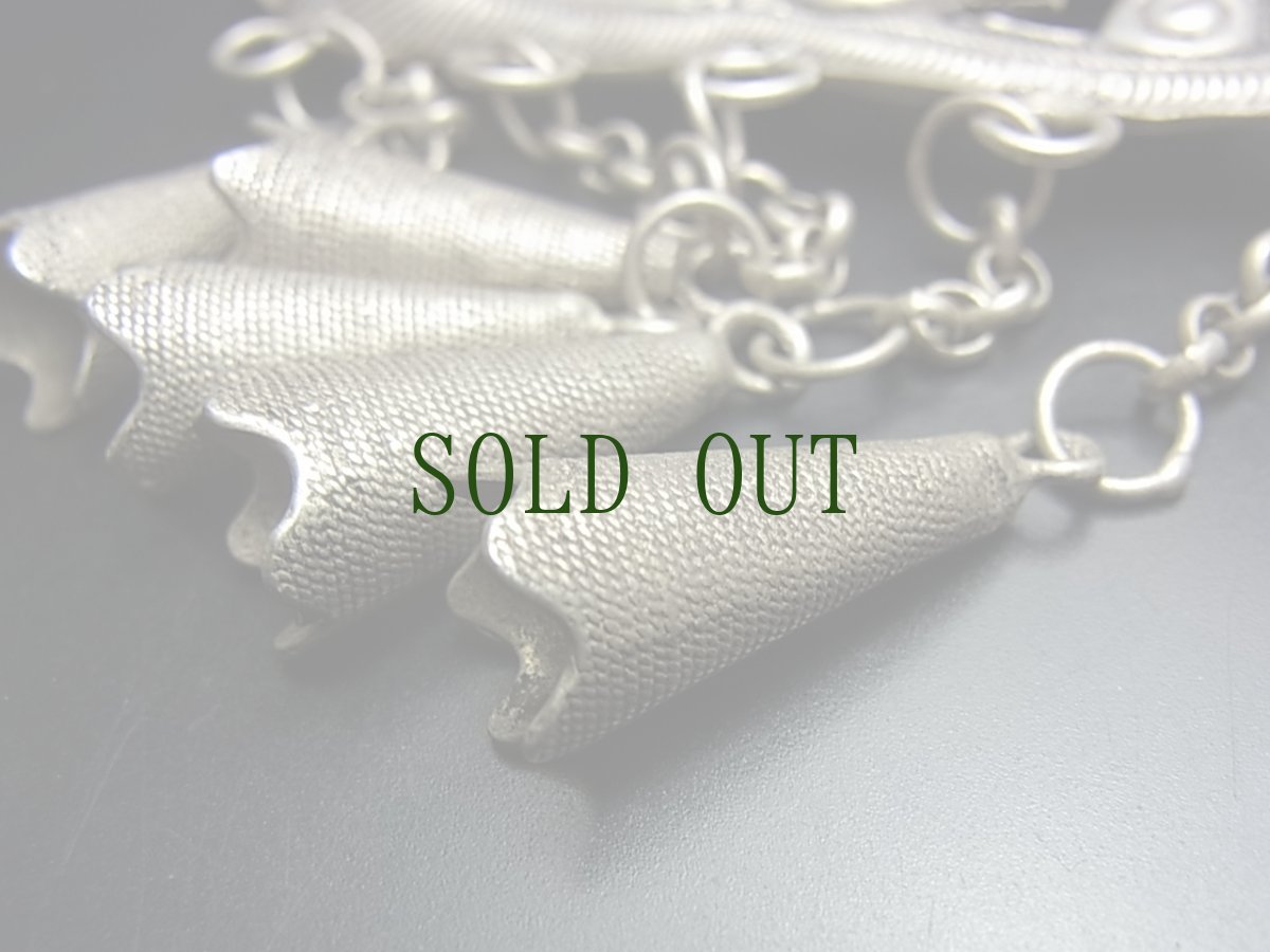 画像4: 貴州省ミャオ族のトライバルネックレス(苗銀)　神獣・【修狃・牛竜/麒麟】xiuniu (4)