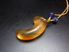 画像1: 古墳時代・瑪瑙製勾玉と瑠璃玉の首飾り　（Ancient Magatama、kofun period） (1)
