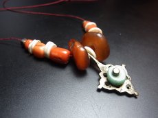 画像12: Old Tibetan coral and amber ornament for headdress　チベットアンティークコーラル（山珊瑚）とアンバー(蜜蝋琥珀)の飾り・アンティーク (12)
