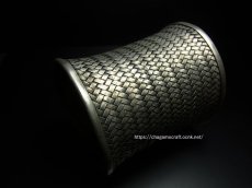 画像1: 貴州ミャオ族のシルバーバングル(ミャオ銀)　編み　約78 mm (1)
