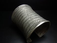 画像2: 貴州ミャオ族のシルバーバングル(ミャオ銀)　編み　約78 mm (2)