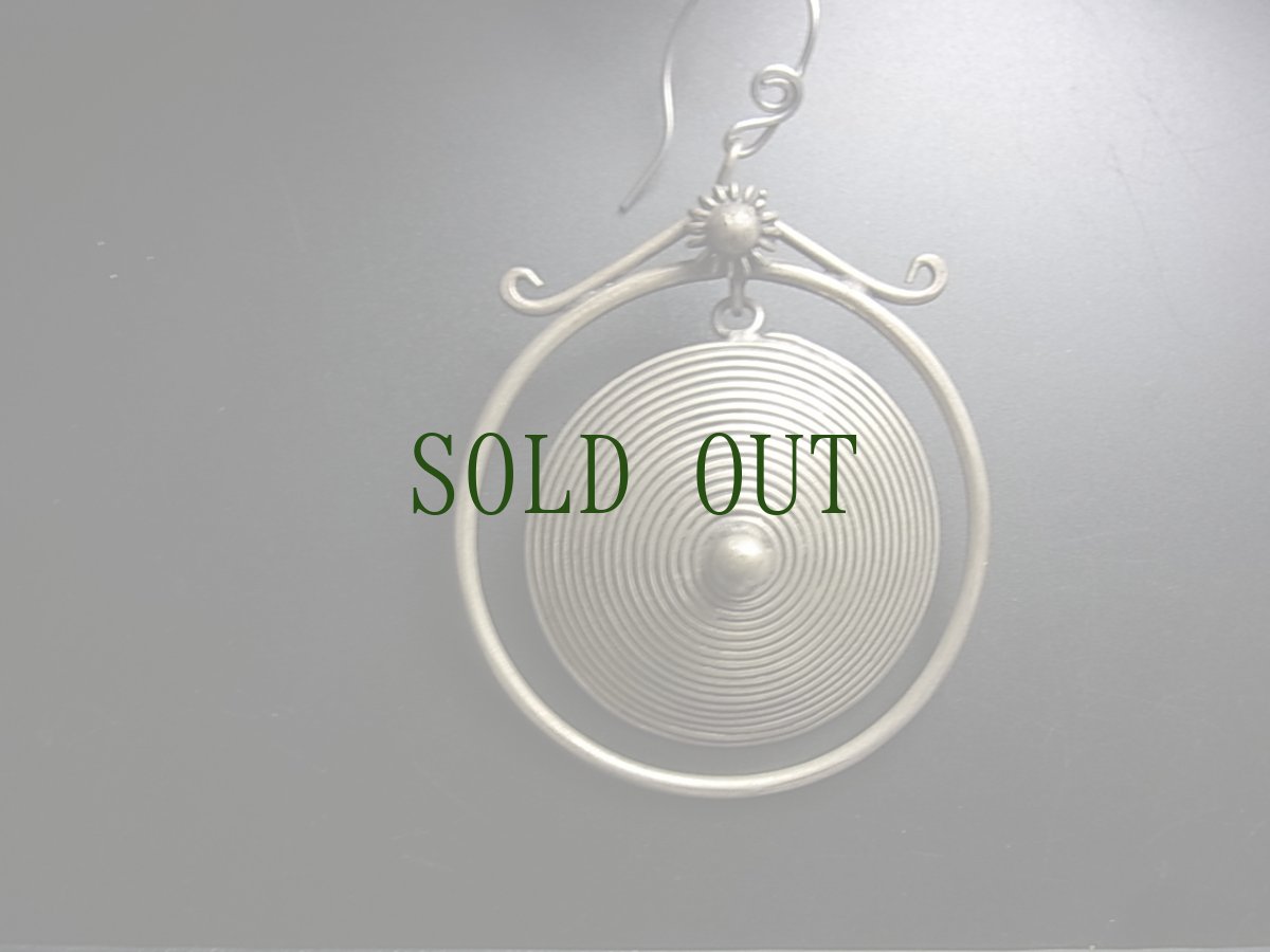 画像5: 貴州苗族（ミャオ族）の苗銀製トライバルピアス　大　  (5)