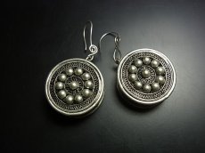 画像2: 貴州苗族（ミャオ族）のシルバーピアス(苗銀)　銅鼓　 (2)