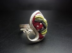 画像1: 貴州ミャオ族の刺繍古裂リング（苗銀製） (1)