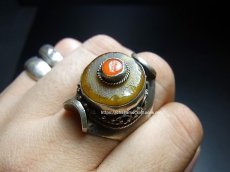 画像6: チベタン・オールドアンバーの銀製リング（925）（Tibetan old amber silver ring）蜜蝋琥珀 (6)